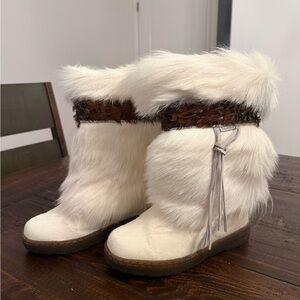 BearPaw White and Brown Winter Boots